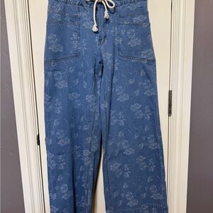 Easel NWT Blue Floral Wide-Leg Jeans